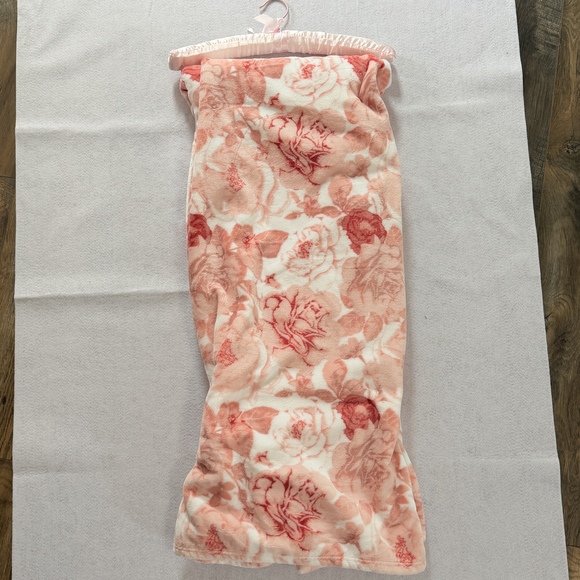 Rosehip & Joy Other - Girls floral rose pink plush throw coquette romantic grandmillennial blanket